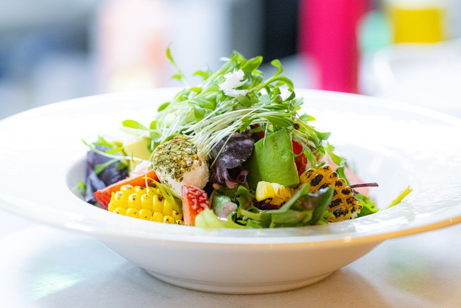 Everyday Habits Built Around Sustainable Weight Change Versus Crash Diets, on a Normal Week